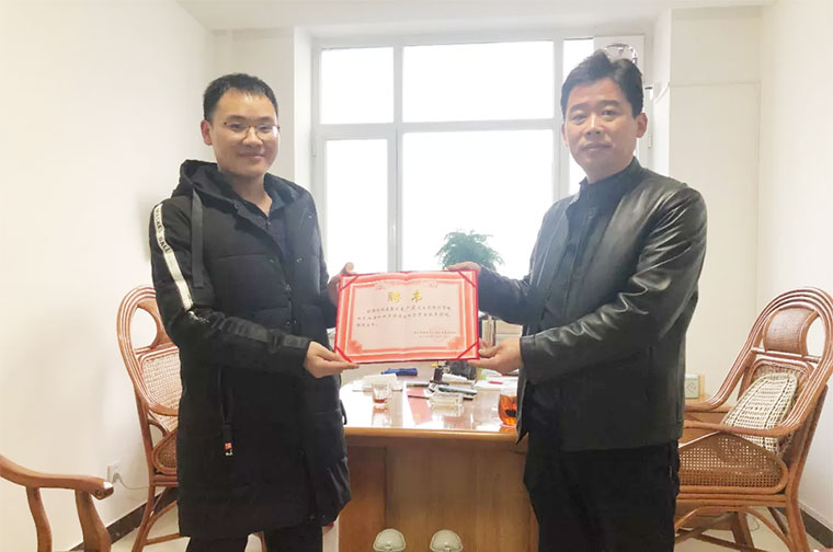 助力國(guó)企改革，城望集團(tuán)總裁王廣慶先生受聘為陵城區(qū)住建局常年顧問